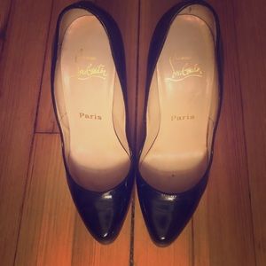 Preowned Christian Louboutin Heels Size 37